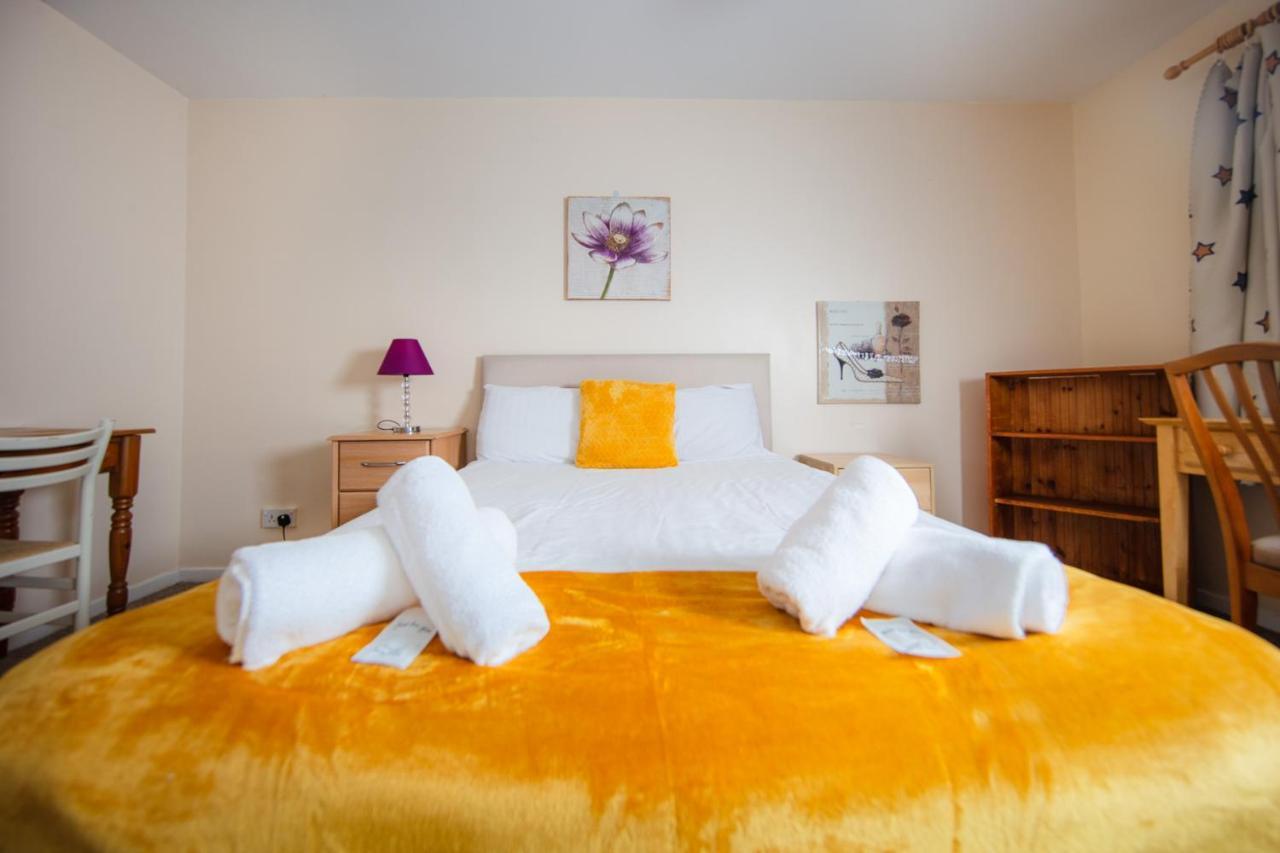 Fab Arthur Seat Views, Old Town Apartment Единбург Екстер'єр фото