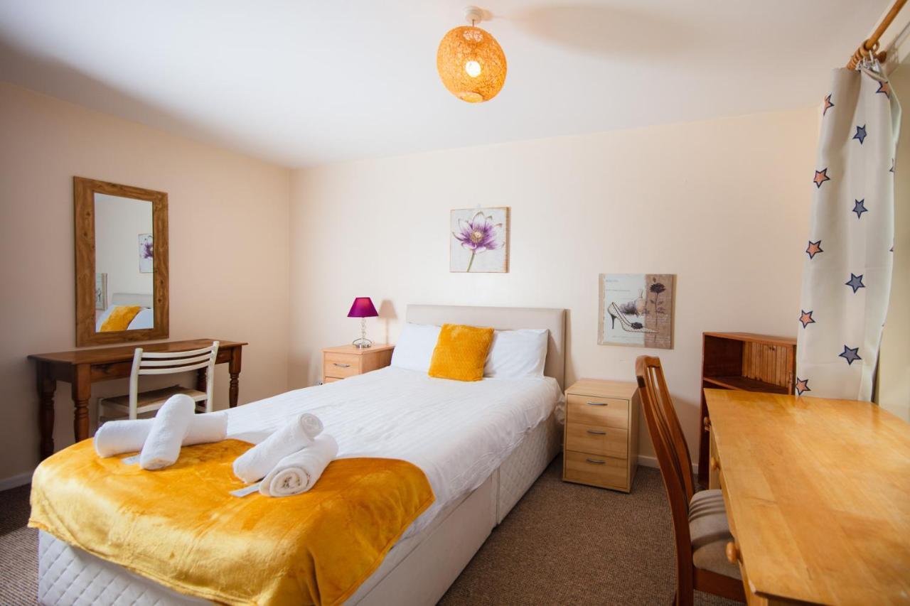 Fab Arthur Seat Views, Old Town Apartment Единбург Екстер'єр фото