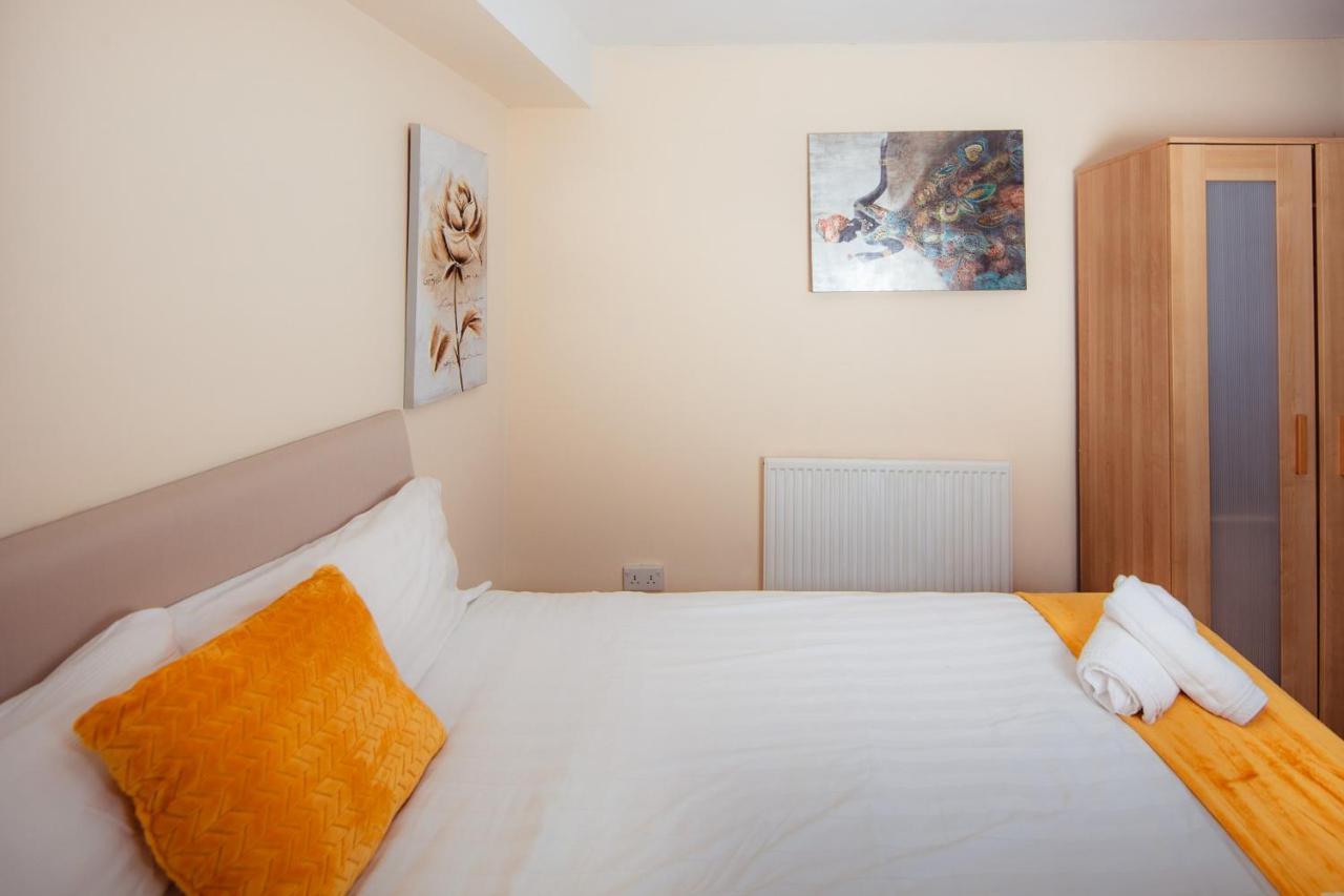 Fab Arthur Seat Views, Old Town Apartment Единбург Екстер'єр фото