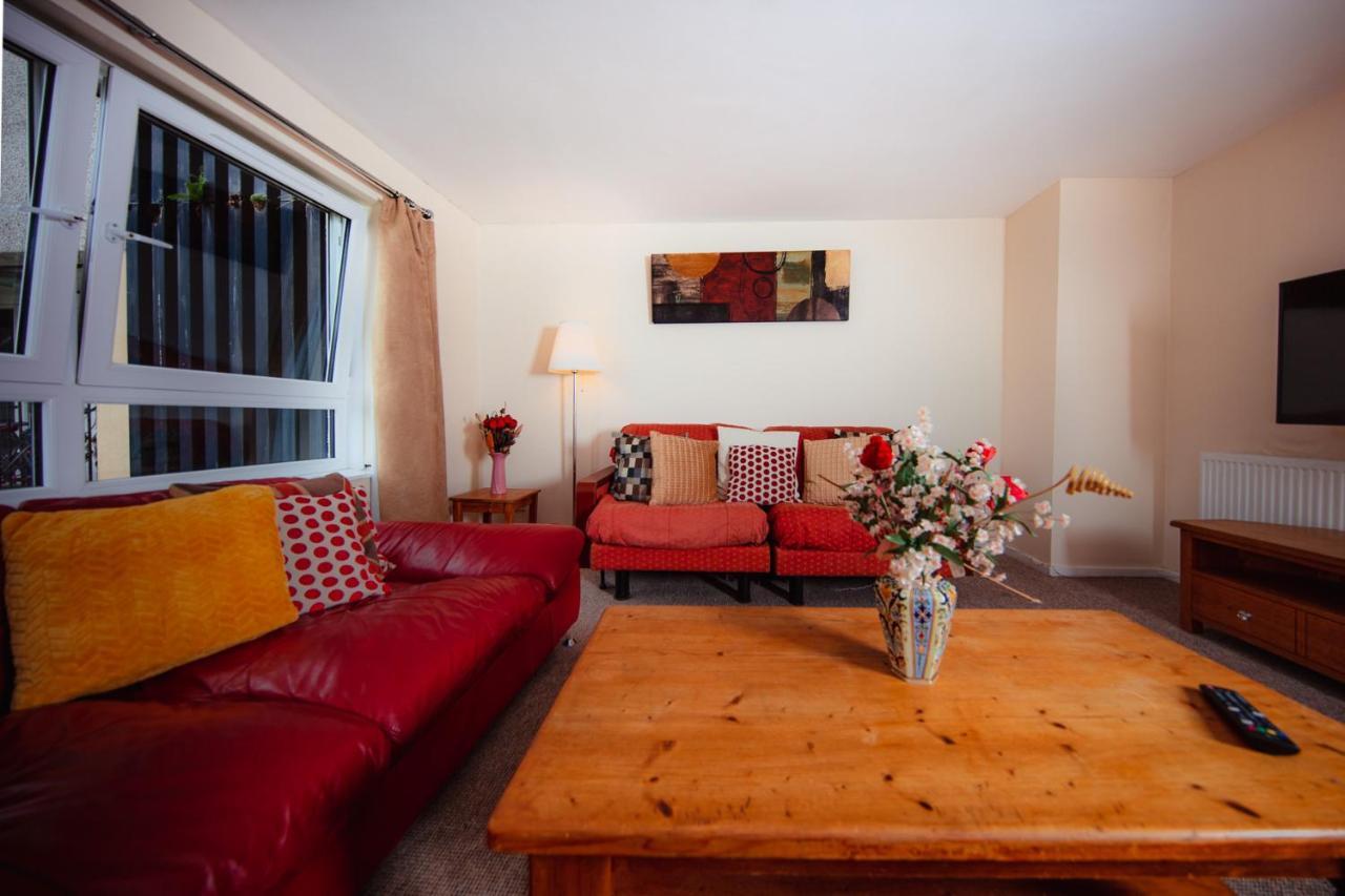 Fab Arthur Seat Views, Old Town Apartment Единбург Екстер'єр фото