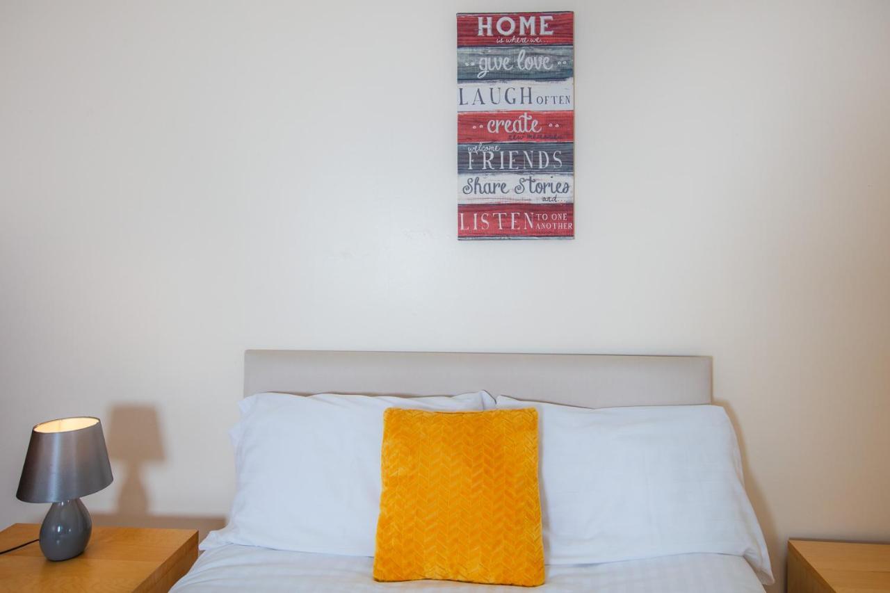 Fab Arthur Seat Views, Old Town Apartment Единбург Екстер'єр фото