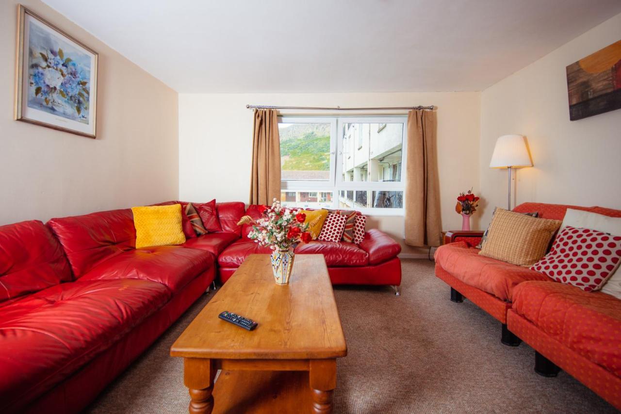 Fab Arthur Seat Views, Old Town Apartment Единбург Екстер'єр фото