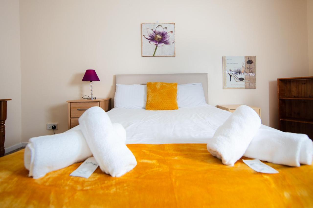 Fab Arthur Seat Views, Old Town Apartment Единбург Екстер'єр фото